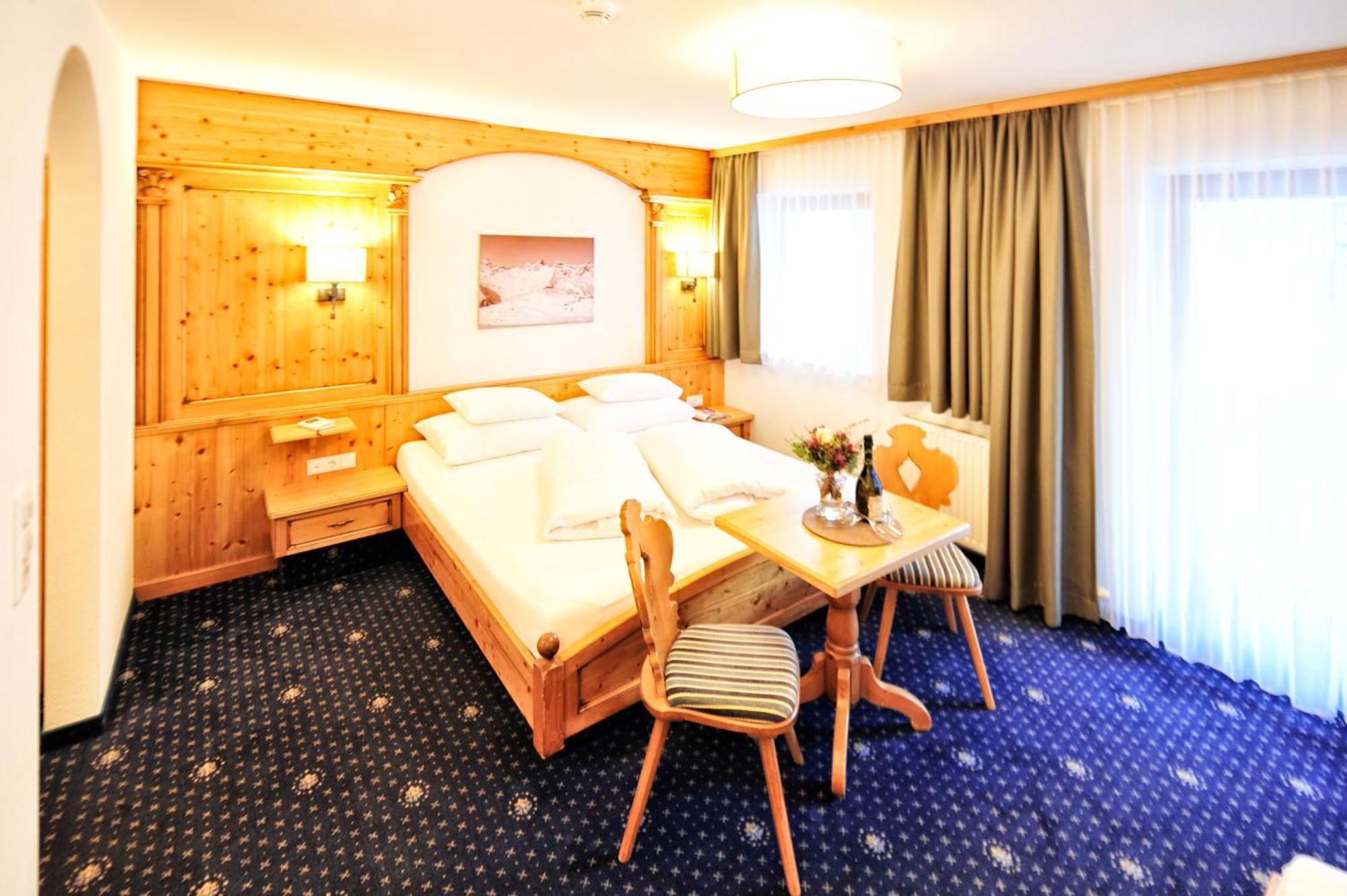 אישגל Hotel Garni Bellevue מראה חיצוני תמונה