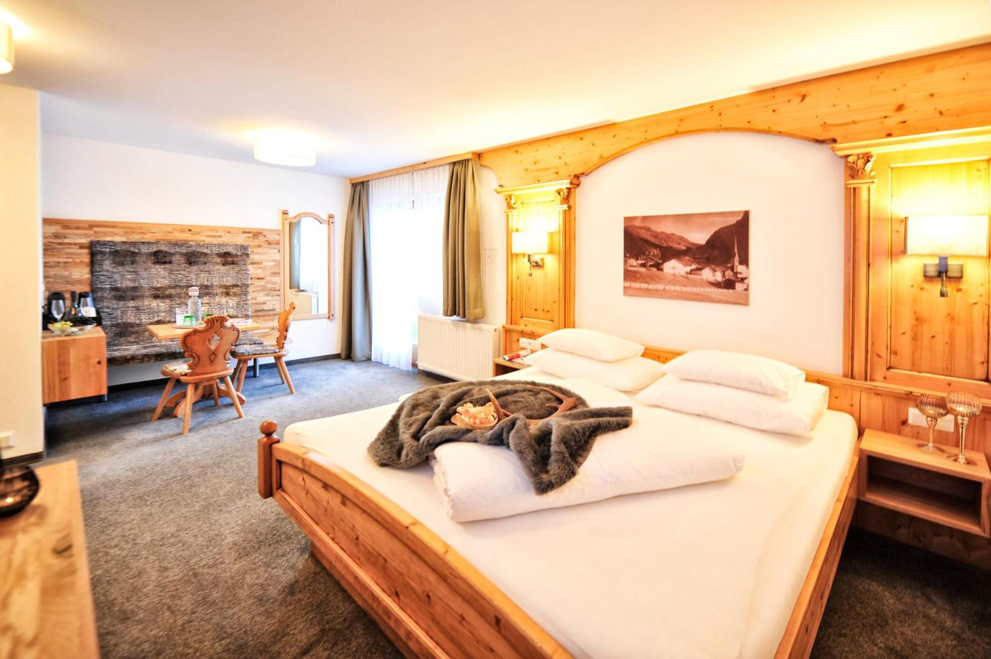 אישגל Hotel Garni Bellevue מראה חיצוני תמונה