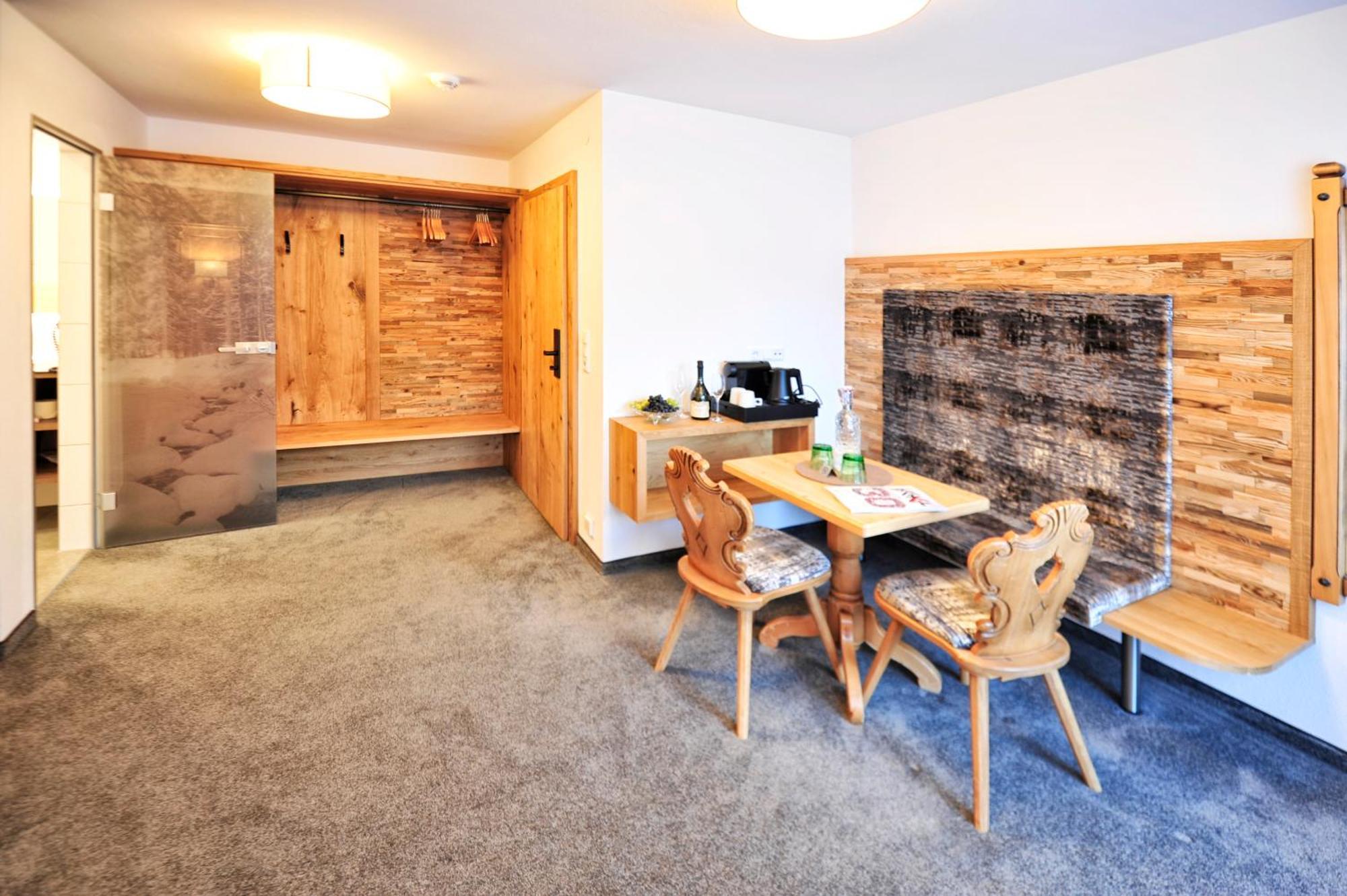 אישגל Hotel Garni Bellevue מראה חיצוני תמונה