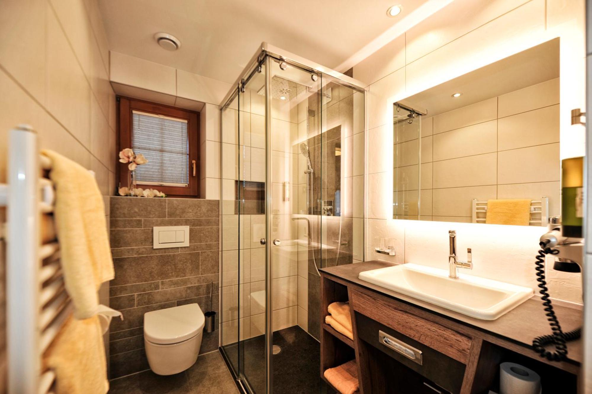אישגל Hotel Garni Bellevue מראה חיצוני תמונה