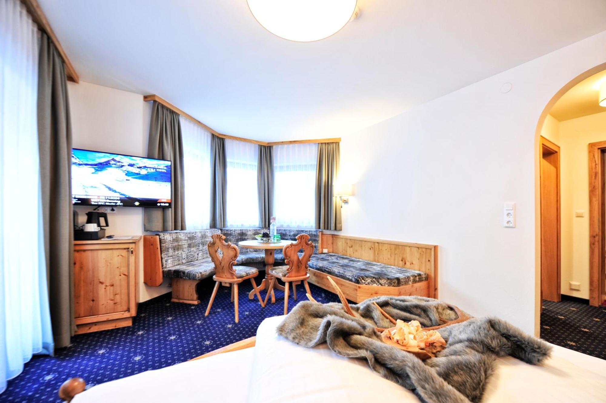 אישגל Hotel Garni Bellevue מראה חיצוני תמונה